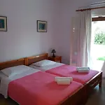 شقة Sela's Corfu *