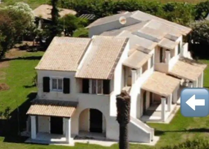 Sela's Corfu Апартаменты *